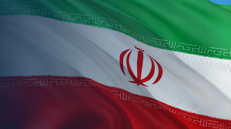 CUANDO EL GOLFO ESTALLA: CÓMO EL ATAQUE IRANÍ A AL UDEID REORDENA EL TABLERO GEOPOLÍTICO